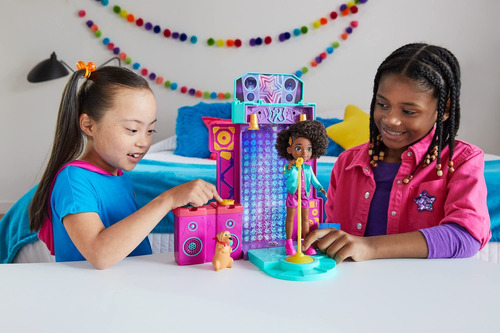 Set De Juguete Mattel Karmas World Con Muñeca Y Accesorios