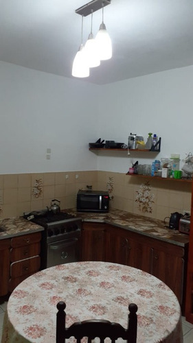 Imagen 4 de 9 de Casa Para 2 Familias En Venta Cond En Lanus Este
