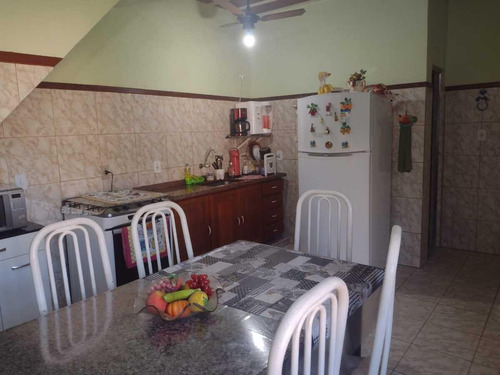 Imagem 3 de 13 de Casa Duplex Para Venda Em Araruama, Praça Da Bandeira, 3 Dormitórios, 1 Suíte, 2 Banheiros, 5 Vagas - 159_2-408543