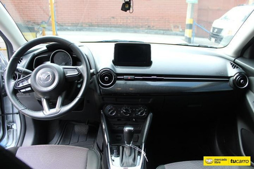 Mazda Mazda 2 Touring At 1500 Sedan