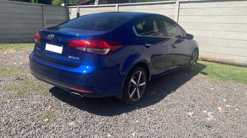 Kia Cerato 2.0 Sx At6 4 P