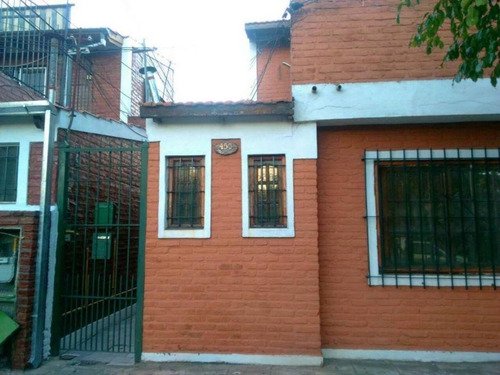 Imagen 2 de 10 de Departamento Tipo Casa Por Pasillo !!!!