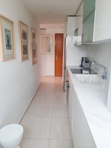 Amoblado Y Remodelado 2 Dorm. 2 Bñ. Metro Alcantara El Golf