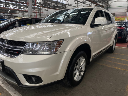 Dodge Journey 2.4 Sxt 7 Pasajeros At