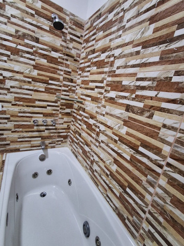 Oferta Habitación Amoblada, Jacuzzi A 1cdra San Isidro (av Navarrete) Cochera Opc.
