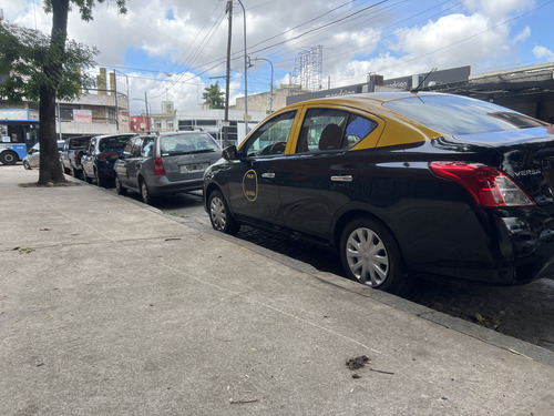 Nissan Versa 1.6 Sense Mt