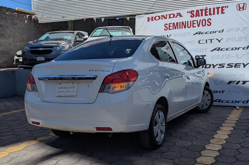Dodge Attitude 1.2 Se At