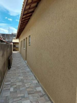 Imagem 2 de 11 de Casa No Litoral À Venda, 02 Quartos Em Itanhaém - 7924 Lc