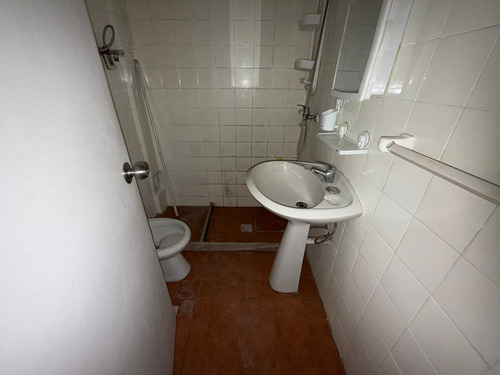Alquiler Monoamb. Soriano 1238/103 Al Frente, Dividido, Coci