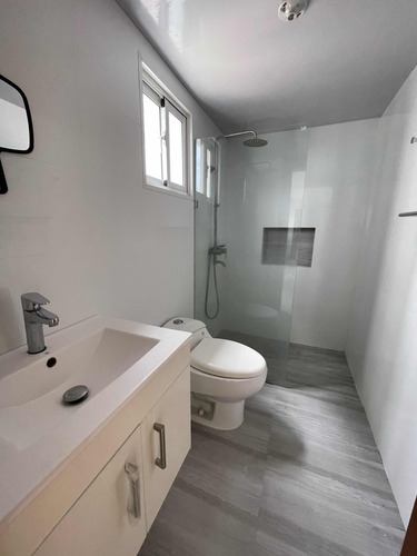 Vendo Apartamento A Pocas Distancia Del Monumento Santiago