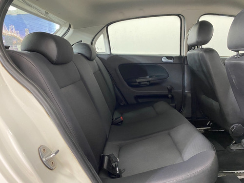Imagem 16 de 18 de Volkswagen Gol