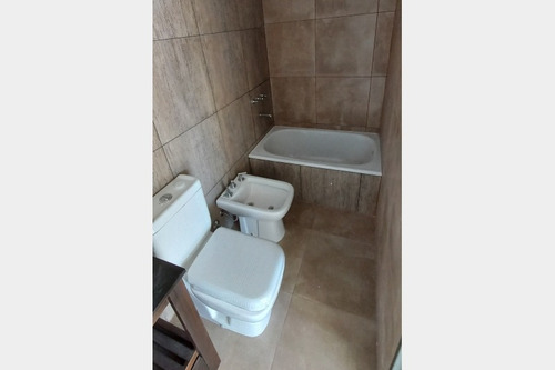 Imagen 7 de 8 de Departamento En Venta En Ramos Mejia