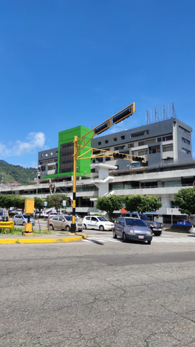 Imagen 1 de 6 de Lh Se Vende Local En Cc El Pinar