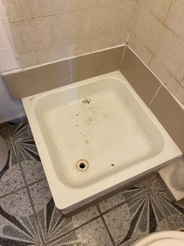 Tipo Estudio De 1 Ambiente,para 1 Persona, Escanilla Gamero