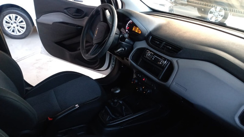 Imagem 10 de 15 de Chevrolet Prisma 1.0 Joye 2019