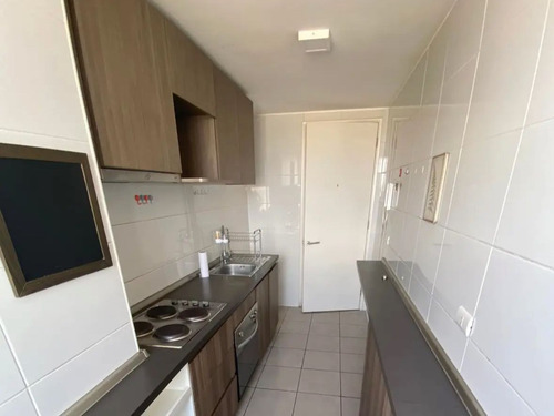 Amplio Depto En Arriendo 3d/2b Con Vista Despejada