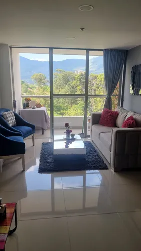 Apartamento En Venta En La Ferrería. Cod V17026