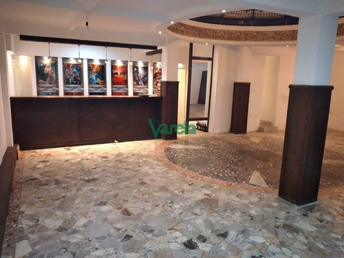 Imagen 14 de 24 de Venta Local Ciudad Vieja 3 Baños - Montevideo Ciudad Vieja