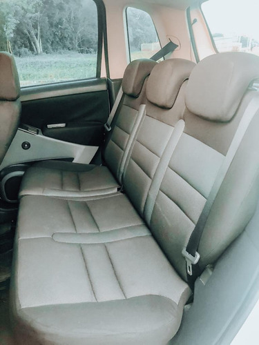 Imagem 4 de 9 de Fiat Idea Essence 1.6 Flex 16v 5p