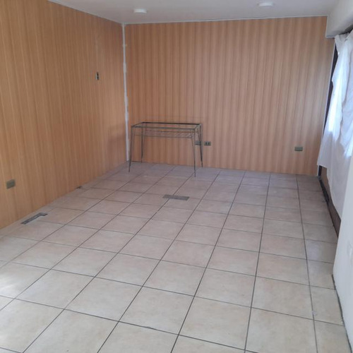 Local Comercial Manuel Montt/valenzuela Castillo