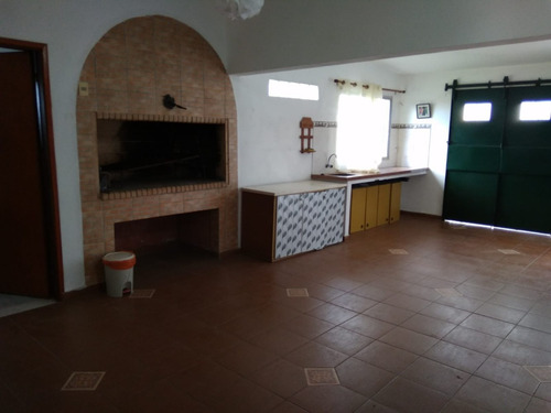 Chalet Sólido + Apto. + Barbacoa En 758 M2! Alquiler Solymar