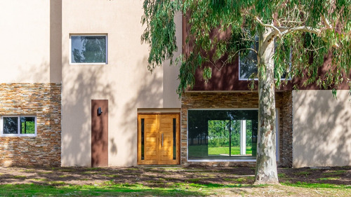 Imagen 2 de 14 de Casa, Venta , 5 Ambientes Haras Del Sur I- Financiación