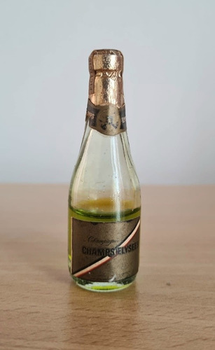 Botella Infra Miniatura Champagne Champs Elysees Cerrada