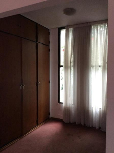 Imagen 17 de 30 de Casa De 5 Dormitorios Con Jardín Y Pileta