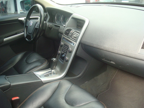 Imagem 13 de 13 de Volvo Xc60 2.0 T5 Confort 2012