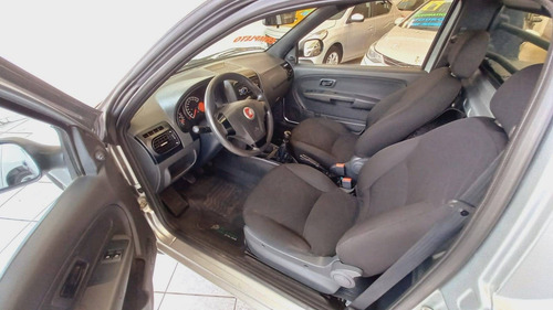Imagem 6 de 9 de Fiat Strada 1.4 Mpi Hard Working Cs 8v Flex 2p Manual