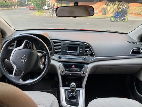 Hyundai Elantra 1.6 Premium Nb