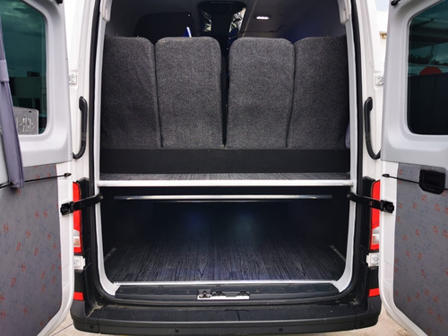Imagen 6 de 11 de Volkswagen Crafter 18 Pasajeros Turismo 3.5 Lwb 2021