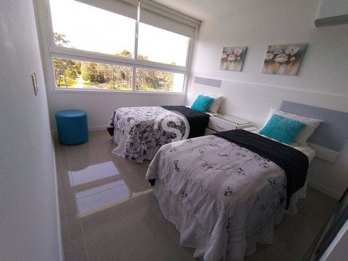 Apartamento En Zona De Roosvelt- Ref: 4526