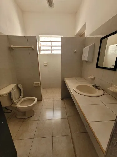 Casa Ideal Para Negocio O Giro Comercial En La García Ginerés