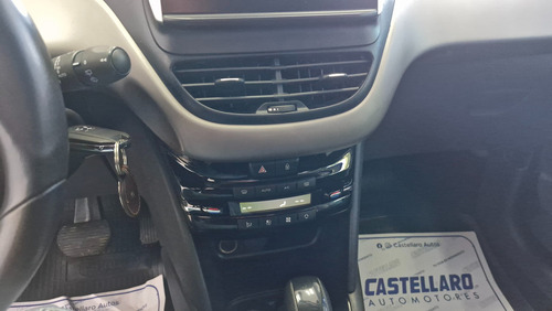 Peugeot 208 1.6 Feline Tiptronic