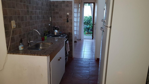 Imagen 4 de 10 de Duplex En Una Planta Con Espacio Para Coche