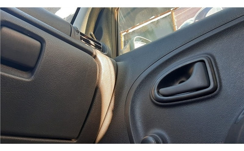 Imagem 12 de 14 de Renault Clio 1.0 Expression 16v Flex 4p Manual