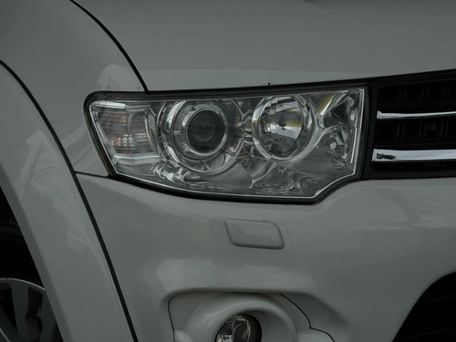 Mitsubishi Pajero 3.5 HPE 4X4 7 LUGARES V6 24V FLEX 4P AUTOMÁTICO