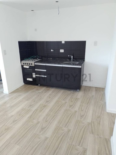 Imperdible 2 Ambientes Hecho A Nuevo - Dardo Rocha 447 - Luminoso Con Balcon - Terraza Con Parrilla