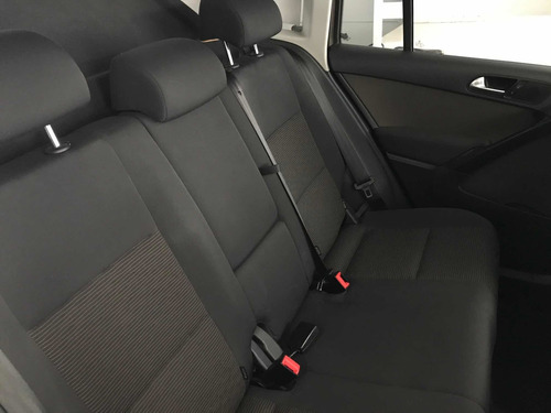 Imagen 9 de 15 de Volkswagen Tiguan 2014 2.0 Sport&style Paq Nave At