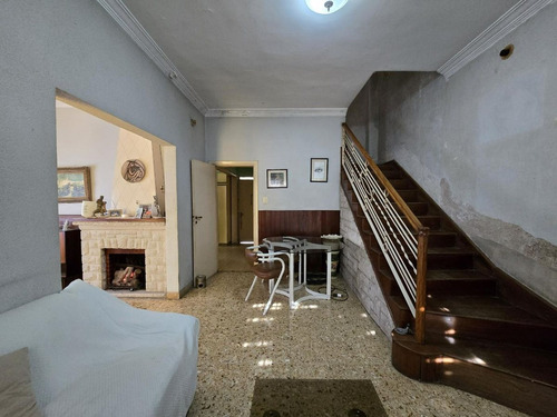Casa 4 Ambientes En Venta En Temperley Jardín
