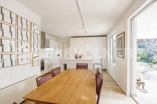 Casa Remodelada, De Amplios Espacios