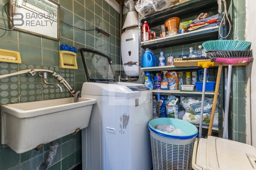 Casa De 6 Ambientes Con Cochera, Patio Y Terraza En Venta En Colegiales