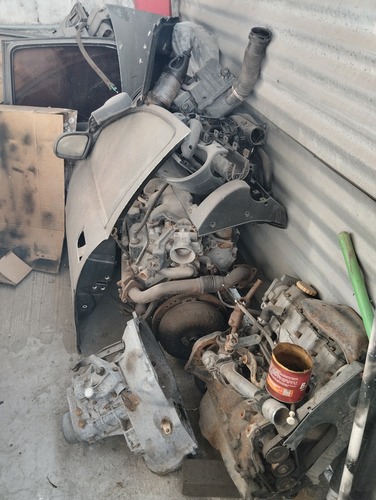 Varias Piezas Chevy 2002-2003 Vehículo Desarmado
