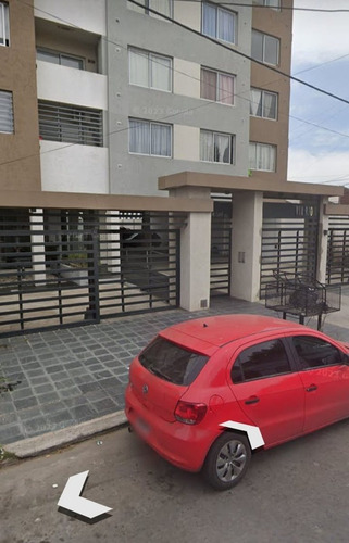 Venta De Cochera Descubierta En Lanus Oeste