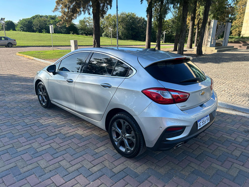 Chevrolet Cruze 1.4 ltz at hatchback