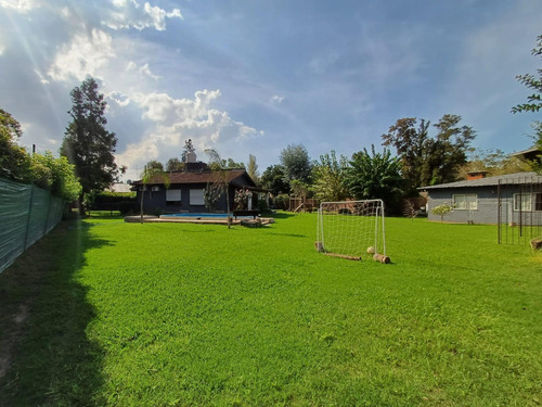 Casa Quinta En Venta 4 Ambientes