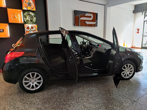 Imagen 8 de 12 de Peugeot 308 2013 1.6 Active Hdi 115cv