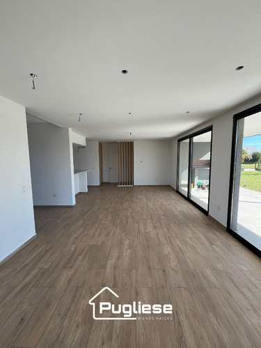 Casa En Venta A Estrenar En Barrio Ceibos Puertos Escobar