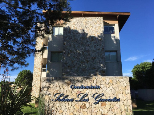 Venta De Departamento 3 Ambientes En Condominio